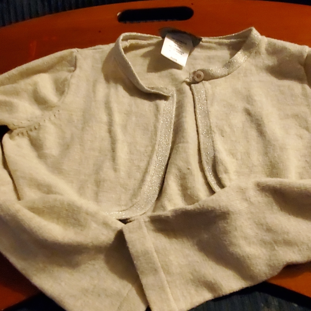 Girls Shrug
